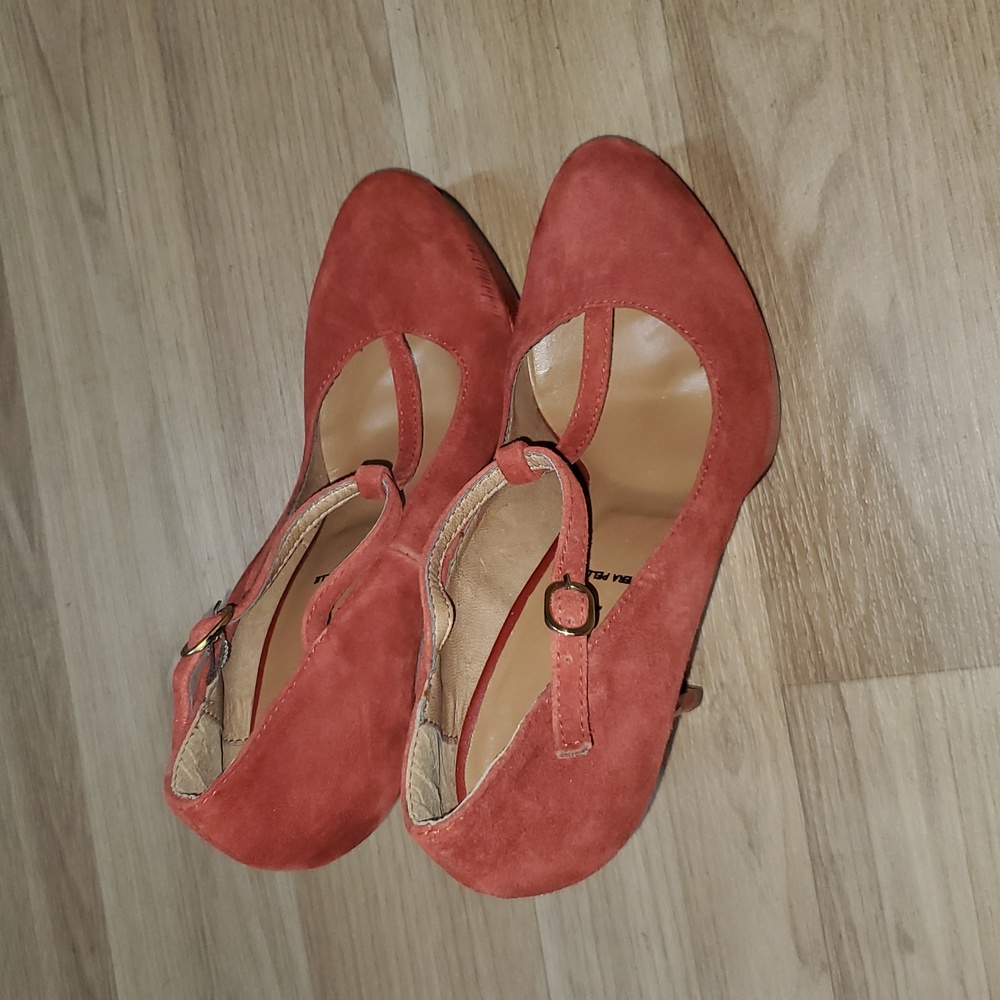Chic Red Suede Women's Heels